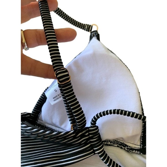 Shade & Shore Swimsuit Bathing Suit Top Black & White Size S 4-6 NWT $23 - Picture 7 of 10